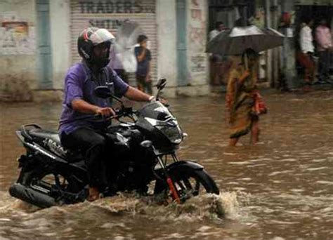 Southwest Monsoon India 2015: Heavy Monsoon rains lash Bareilly | Skymet Weather Services