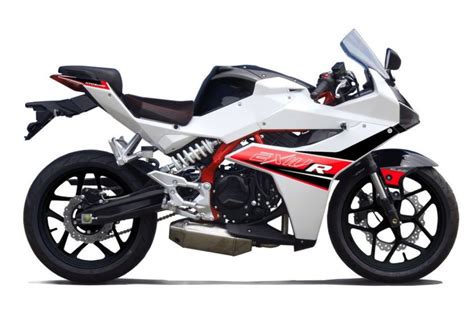 New Hyosung 250cc sports coming soon