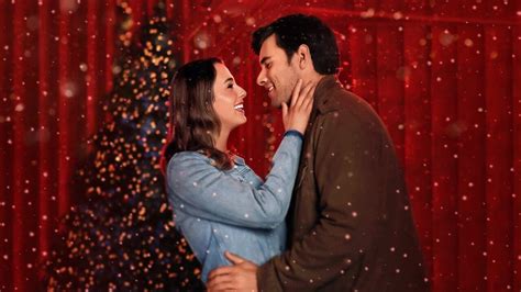 Netflix’s A California Christmas Review: Where's the Christmas Spirit ...