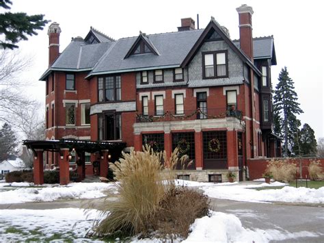 House in Cedar Rapids, Iowa image - Free stock photo - Public Domain photo - CC0 Images