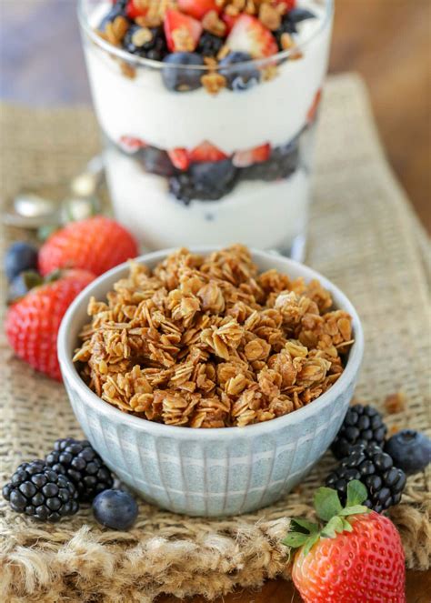 Easy Granola Recipe | Lil' Luna