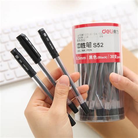 6Pcs/lot High Quality Gel Ink Pen 0.5mm Black ink Cool Black Cap Gel Pens For Students Writing ...