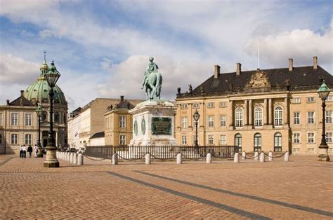 Visit the residence of the Danish royal family in Copenhagen!