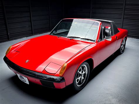 "The Forgotten Porsche" - A 1974 Porsche 914 5-Speed