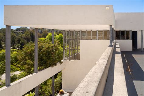 Richard Neutra’s Lovell Health House Designed for Life