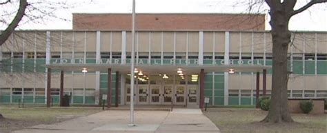 John Marshall HS briefly put on lockdown after potential bomb threat