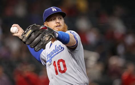 Dodgers: Justin Turner Continues to Fight Off Father Time in 2019