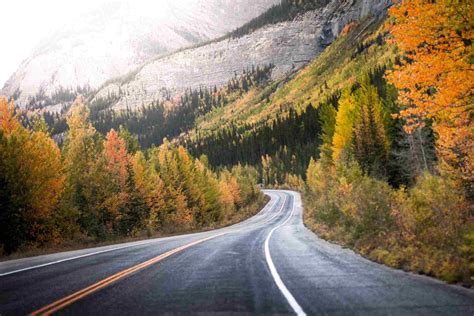 The Best Places to See Fall Foliage in Canada