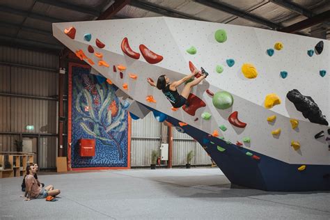 Where to Go Indoor Climbing in Perth: A Comprehensive List | Little Sammy's