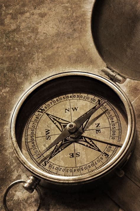 Compass Tattoo, Map Compass, Compass Rose, Simple Compass, Compass ...