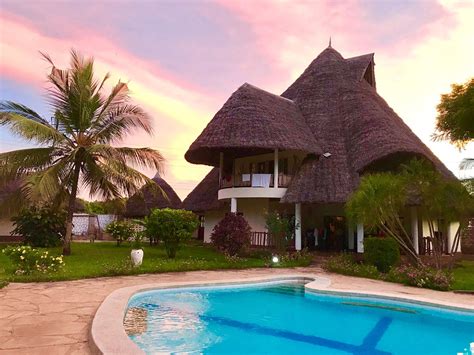 DIANI PARADISE VILLAS - Prices & Villa Reviews (Diani Beach, Kenya)