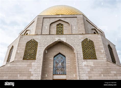 Architecture in Islamic style Stock Photo - Alamy