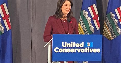 Alberta Premier Danielle Smith pushing AHS reform | Globalnews.ca