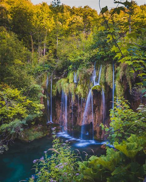 5 Reasons to Never Visit Plitvice Lakes National Park (+1 Reason to Visit)