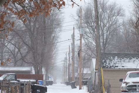 Rolling blackouts hit Kansas; Evergy asks people to conserve electricity