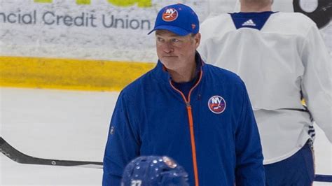 Roy reveals when he found out he was going to be Isles' next coach ...