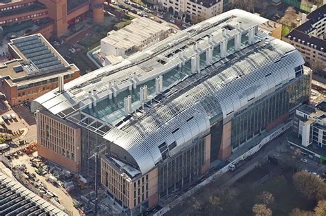 Largest biomedical research building in Europe opens in London | Total ...