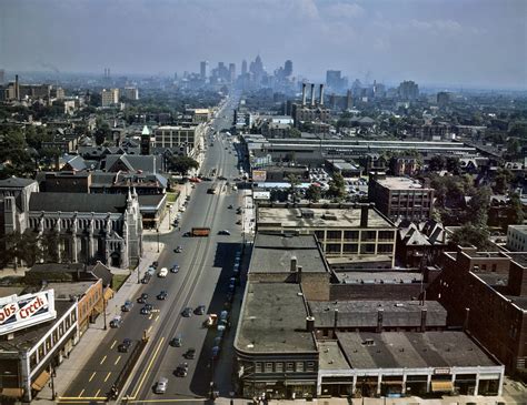 File:Woodward Ave Detroit 1942.jpg - Wikipedia