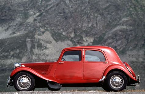 1938 Citroën Traction Avant | Citroën, Citroën traction, Vielle voiture