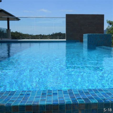 Bisazza swimming pool | Swimming pool tiles, Pool houses, Pool tile