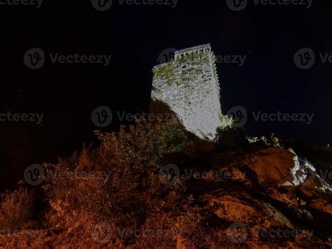 The castle seen at night 11570718 Stock Photo at Vecteezy