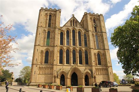 Ripon Cathedral © Richard Croft cc-by-sa/2.0 :: Geograph Britain and Ireland