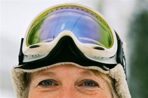 How to Choose the Right Lens Color for Your Ski Goggles