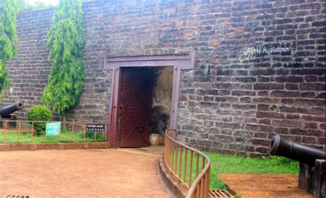 Fort Facing Arabian Sea - Kannur Fort - U.A. Satish