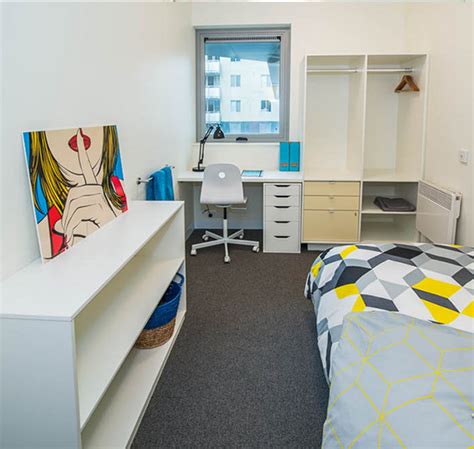 A Complete Student Housing Guide Melbourne 2023 - UniAcco