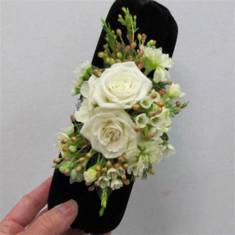 Making a Wristlet Corsage - Easy DIY Wedding Flower Tutorials