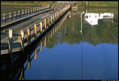 floating-bridge-brookfield-vermont-1