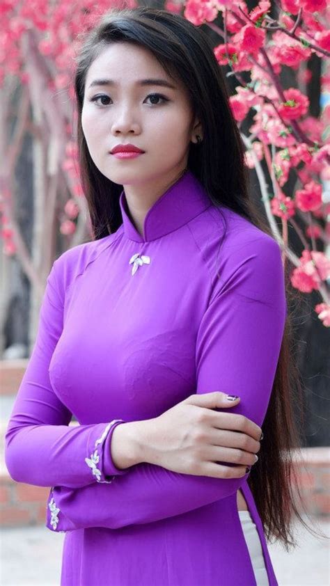 Vietnamese long dress Ao Dai, Beautiful Asian Women, Vietnam Dress, Vietnamese Traditional Dress ...