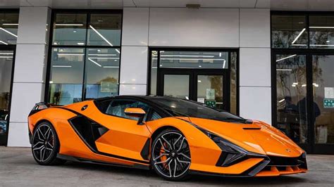 First Lamborghini Sian In North America Has A Crazy Paint Job - Flipboard