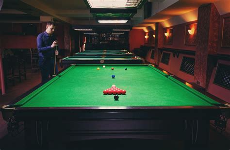 Snooker Table vs Pool Table: Which One Should You Choose? | Billiards Pro