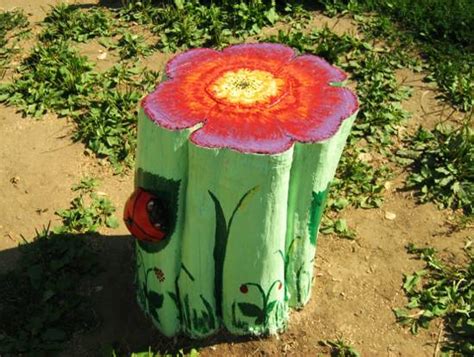 25 Ideas to Recycle Tree Stumps for Garden Art and Yard Decorations