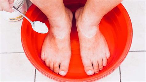 How to Make A Detox Foot Soak At Home to Flush Toxins