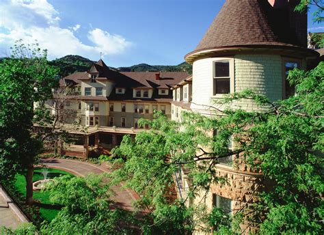 Gorgeous boutique hotel nestled in the foothills of Pikes Peak | Cliff ...