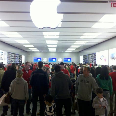 Photos at Apple Christiana Mall - Newark, DE