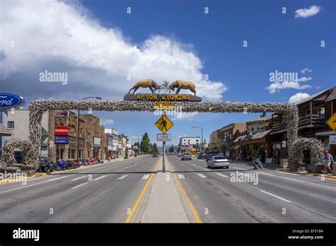 Archway with wapiti antlers hi-res stock photography and images - Alamy