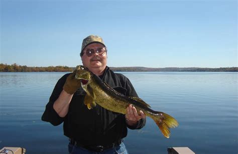 Fishing Rice Lake - Anglers' Retreat