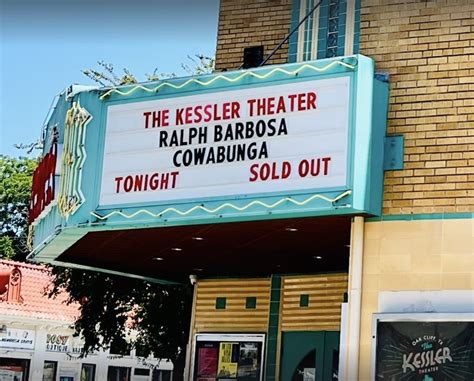 Where to see comedian Ralph Barbosa in Dallas (if you missed him this week) - Oak Cliff