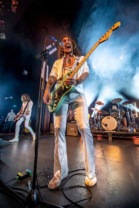 Live Review: The Darkness @ Enmore Theatre, Sydney 2020 - Spotlight Report