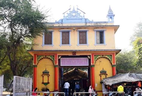 Temples in Varanasi: Beyond Religion And Spirituality - Varanasi Mirror