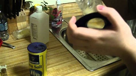 How to clean a bong (Isopropyl Alcohol and salt method) - YouTube