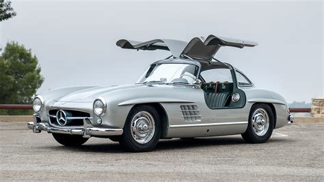 A Beautifully Restored Mercedes-Benz 300SL Gullwing Heads to Auction – Robb Report