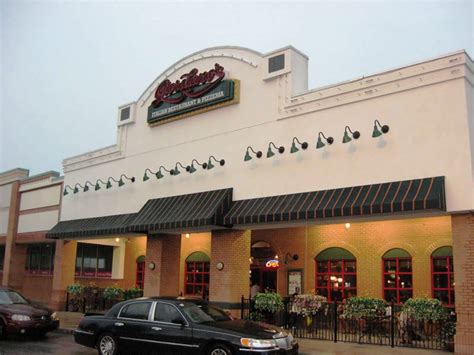 Giordano's Pizza: The search for Orlando's best pie ends here