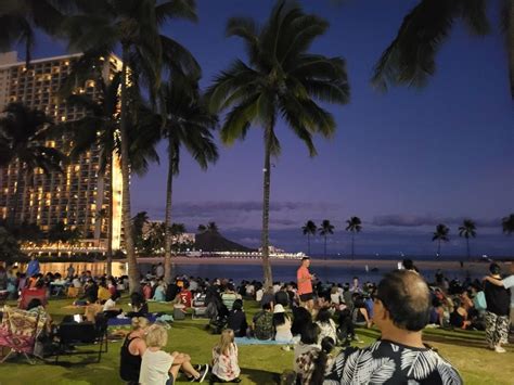 HILTON HAWAIIAN VILLAGE WAIKIKI FIREWORKS SHOW - 793 Photos & 180 ...