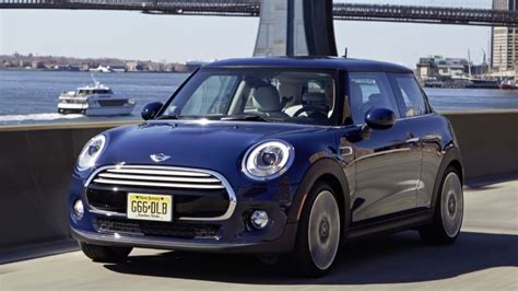 2019 Mini Cooper Oxford Edition | Performance, handling and technology - Autoblog