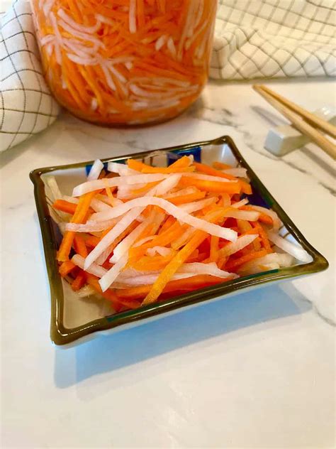 Easy Vietnamese Pickled Carrots & Daikon | Đồ Chua – The Savory Chopstick