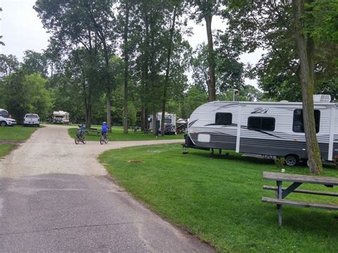 Gateway Camping - 186 Main St, Wasaga Beach, ON L9Z 2L3, Canada